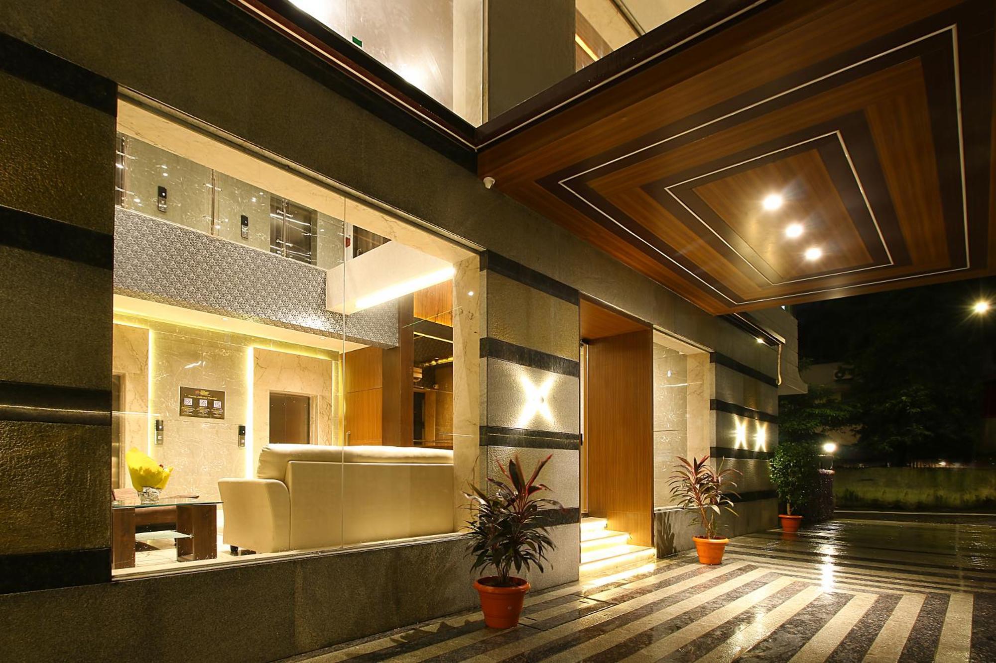 Mumbai House Luxury Apartments Santacruz East, مومباي المظهر الخارجي الصورة