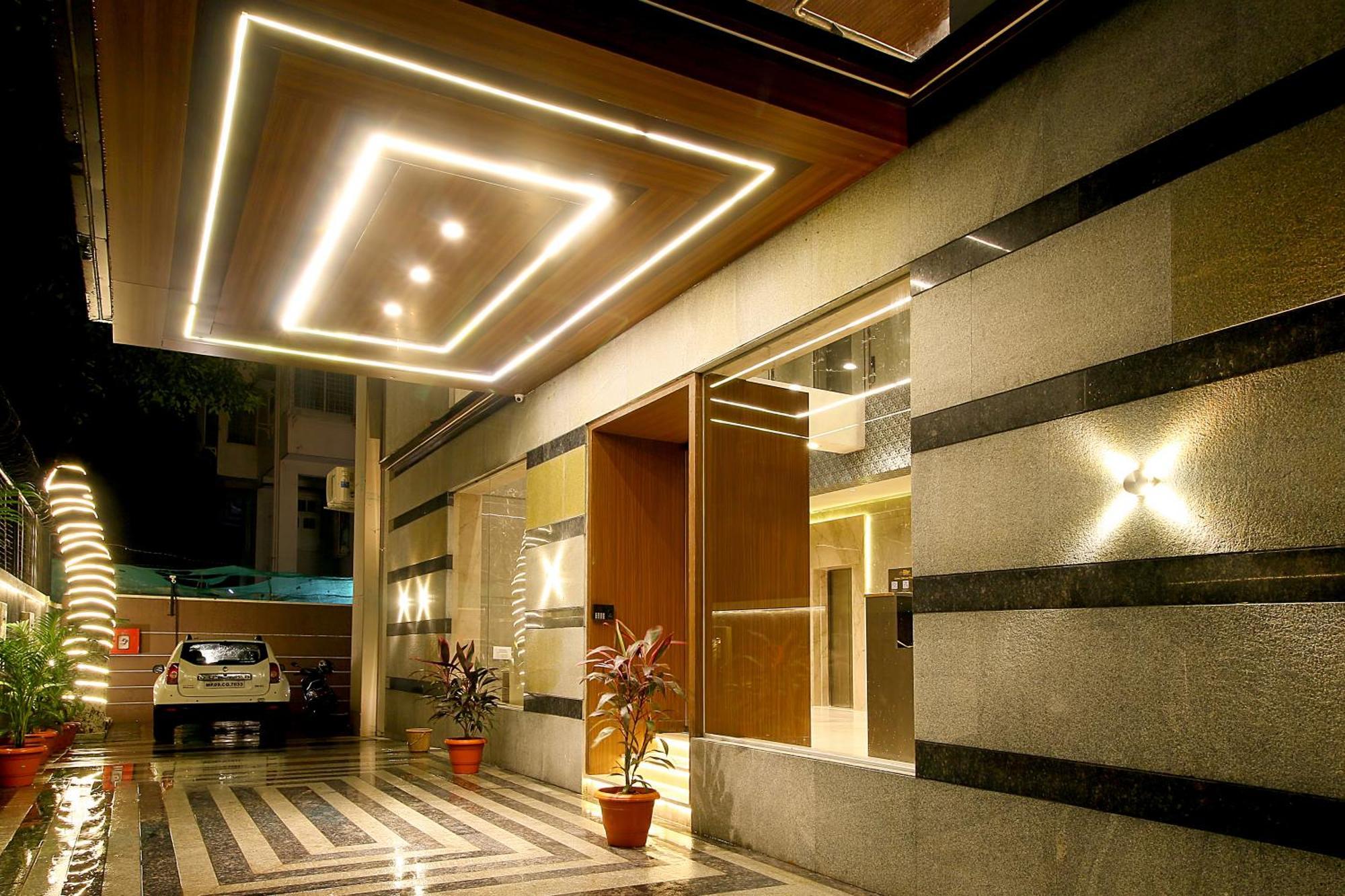 Mumbai House Luxury Apartments Santacruz East, مومباي المظهر الخارجي الصورة