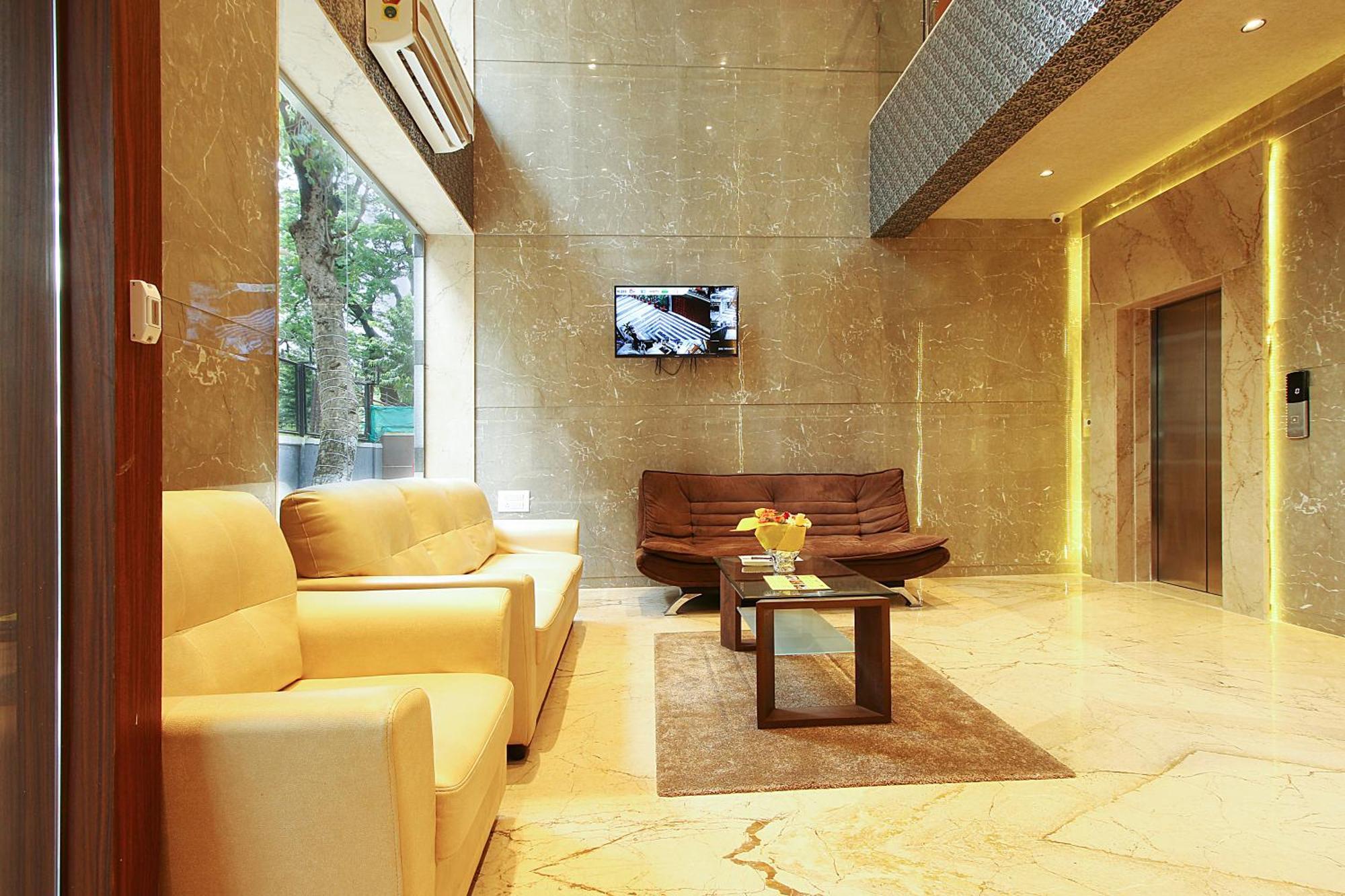 Mumbai House Luxury Apartments Santacruz East, مومباي المظهر الخارجي الصورة
