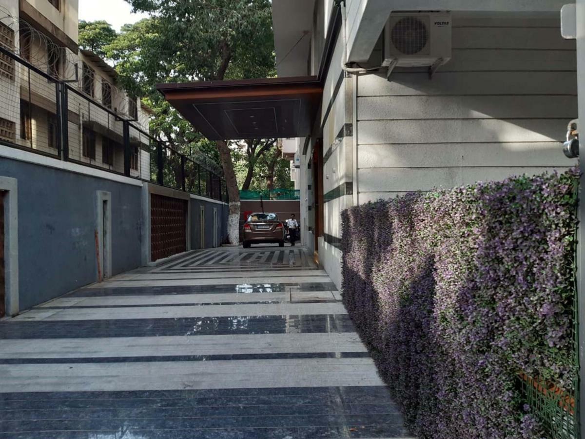 Mumbai House Luxury Apartments Santacruz East, مومباي المظهر الخارجي الصورة