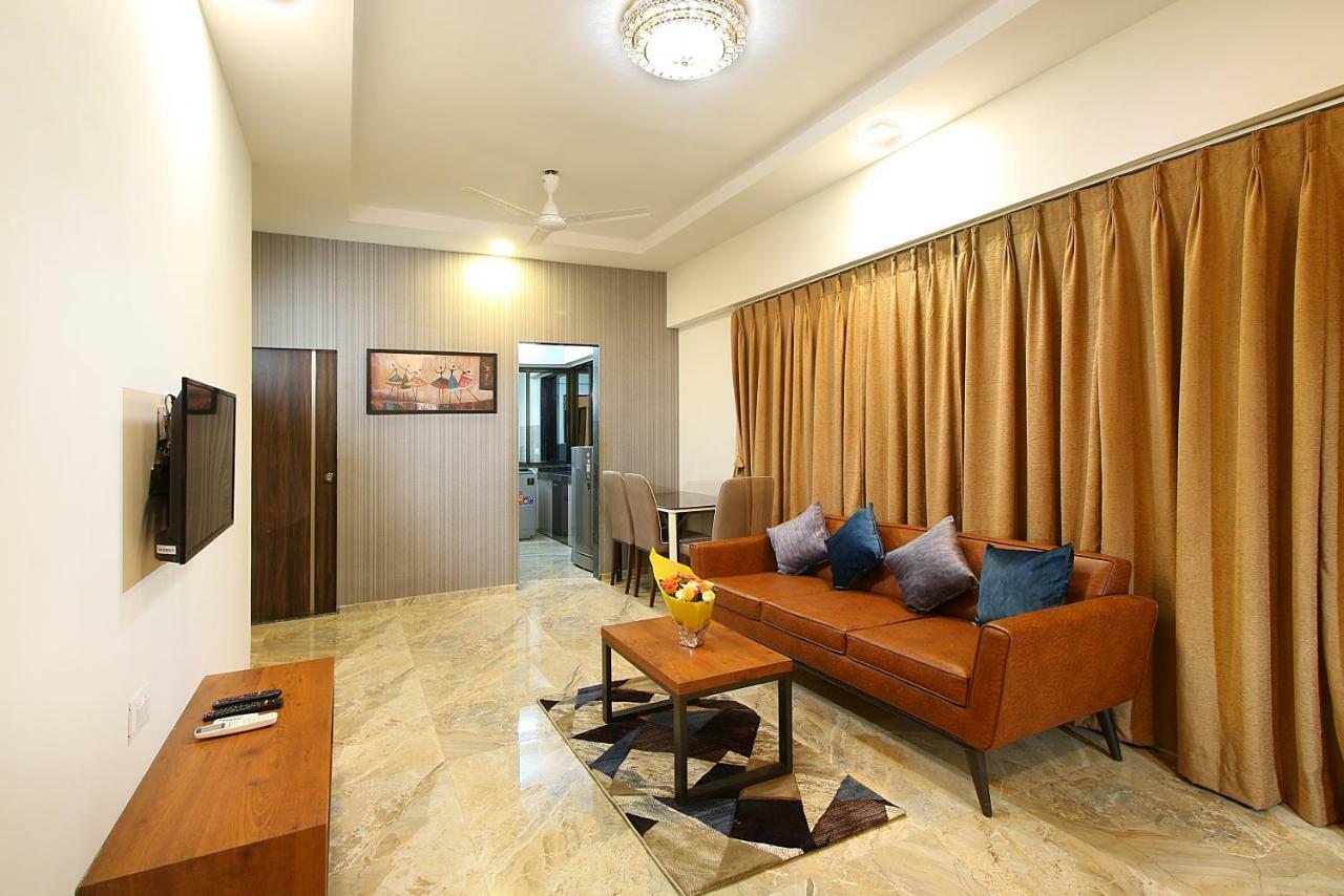 Mumbai House Luxury Apartments Santacruz East, مومباي المظهر الخارجي الصورة