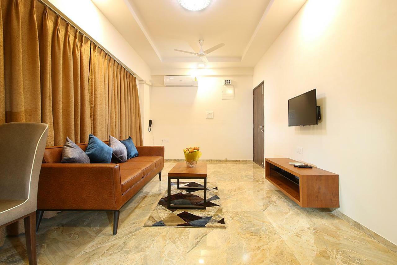 Mumbai House Luxury Apartments Santacruz East, مومباي المظهر الخارجي الصورة